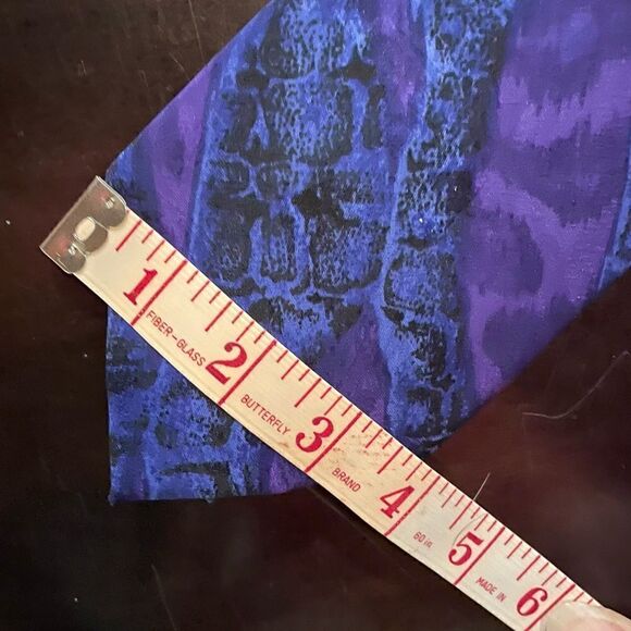 Picasso Blue and Purple Animal Print Italian Silk Tie - Picture 6 of 6